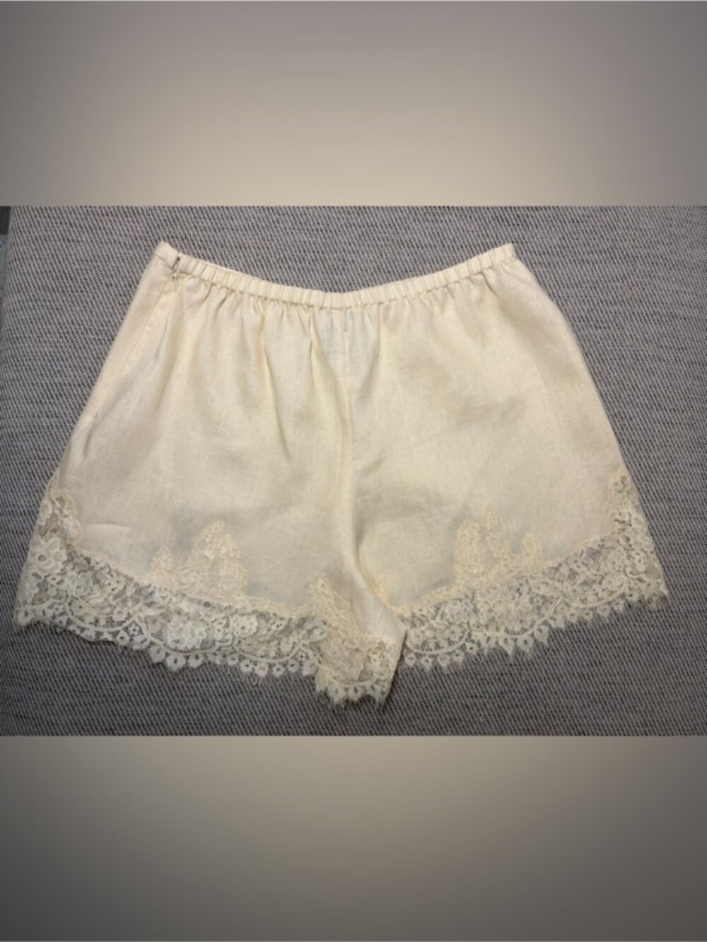 NEW Reformation Fern Sugar Yellow Lace Trim Linen Shorts Elastic Waist | US M - Picture 10 of 13